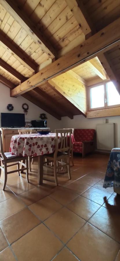 Mansarda A Carciato, Trilocale In Montagna Daire Dimaro Dış mekan fotoğraf