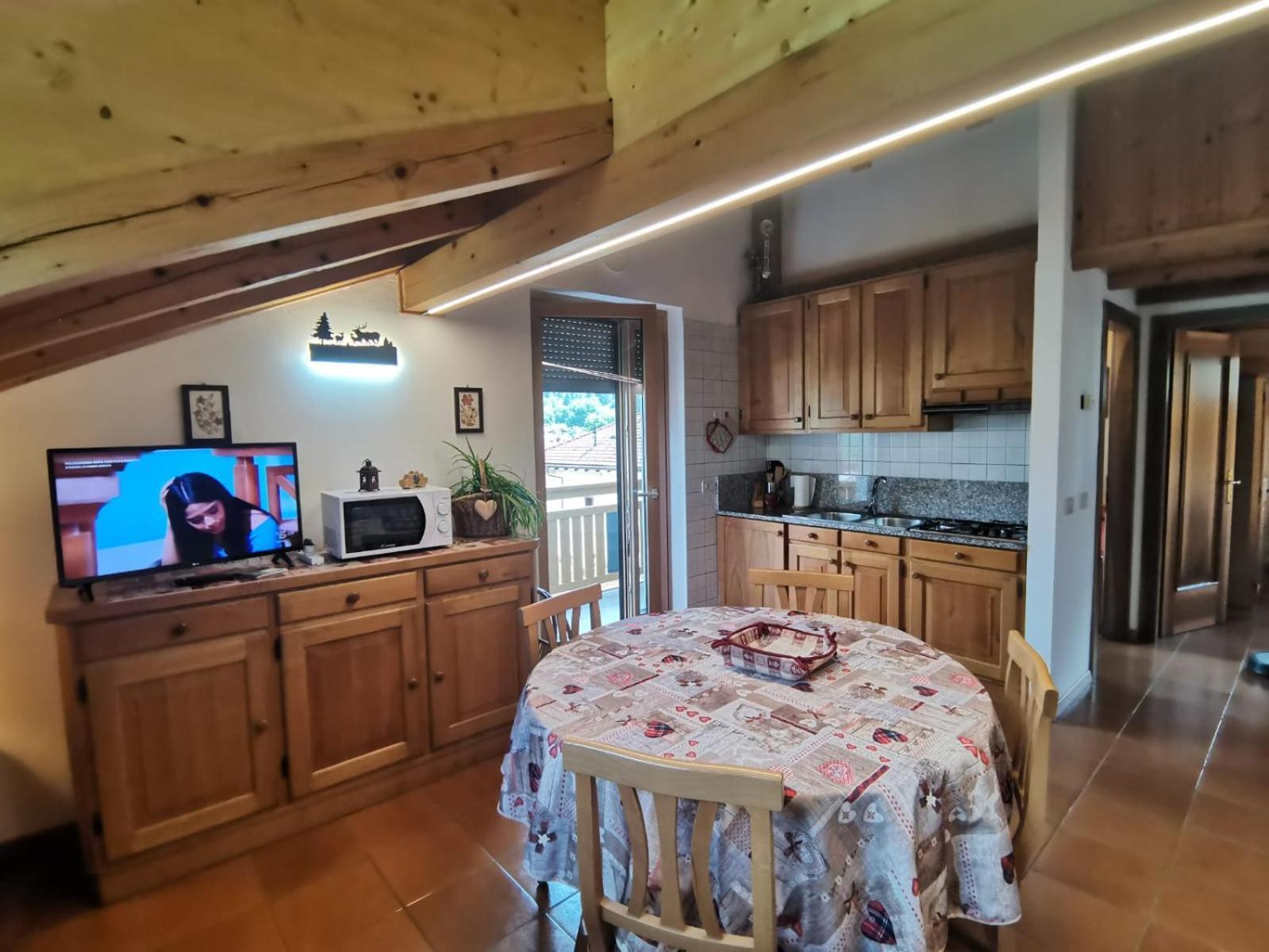 Mansarda A Carciato, Trilocale In Montagna Daire Dimaro Dış mekan fotoğraf